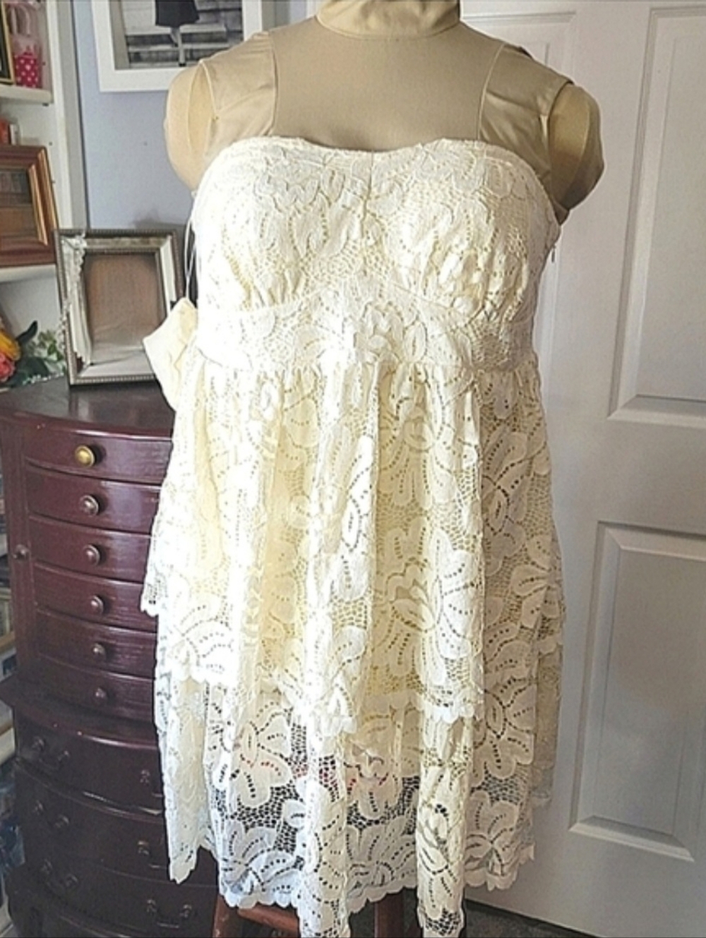 ❤️Antrpologie Maeve NWT Strapless Lace Mini Dress, Little White Dress, LWD, Lia